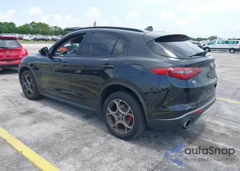 2018 Alfa Romeo Stelvio Sport Awd из США, поврежденный, VIN ZASFAKPN8J7B58624